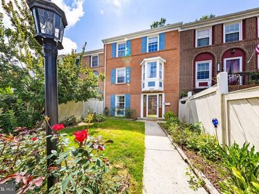 4333 CEDARLAKE COURT , ALEXANDRIA, VA 22309