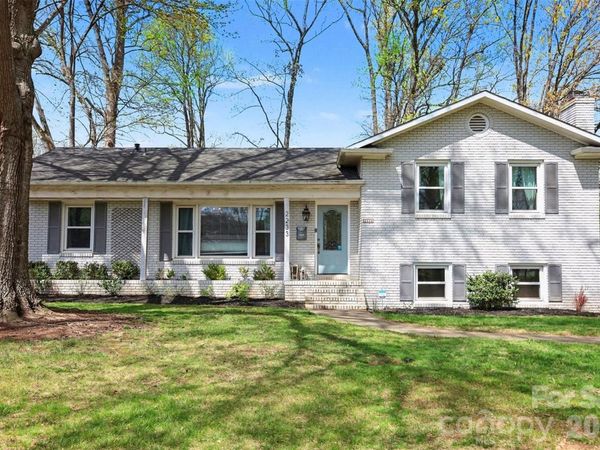 2233 Stonewood Drive , Charlotte, NC 28210