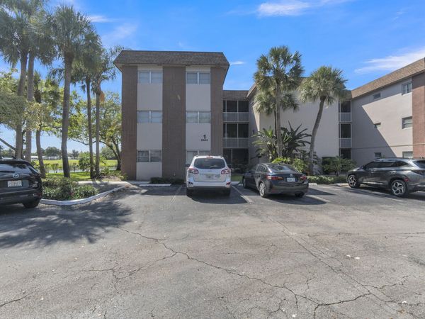 2441 SW 82nd Avenue, Unit 301, Davie, FL 33324
