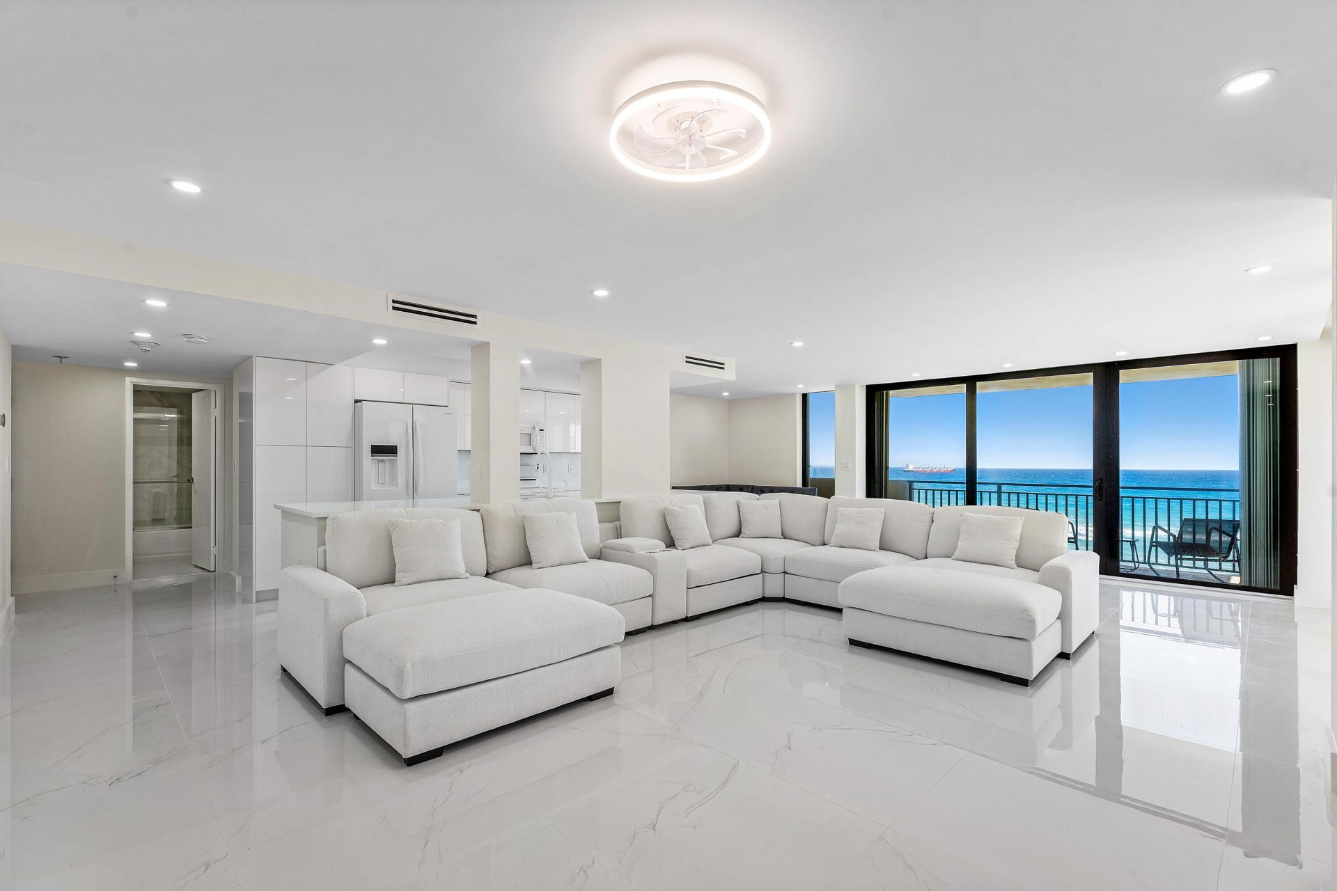 5460 N Ocean Drive Se, Unit 5b, Singer Island, FL 33404 Photo