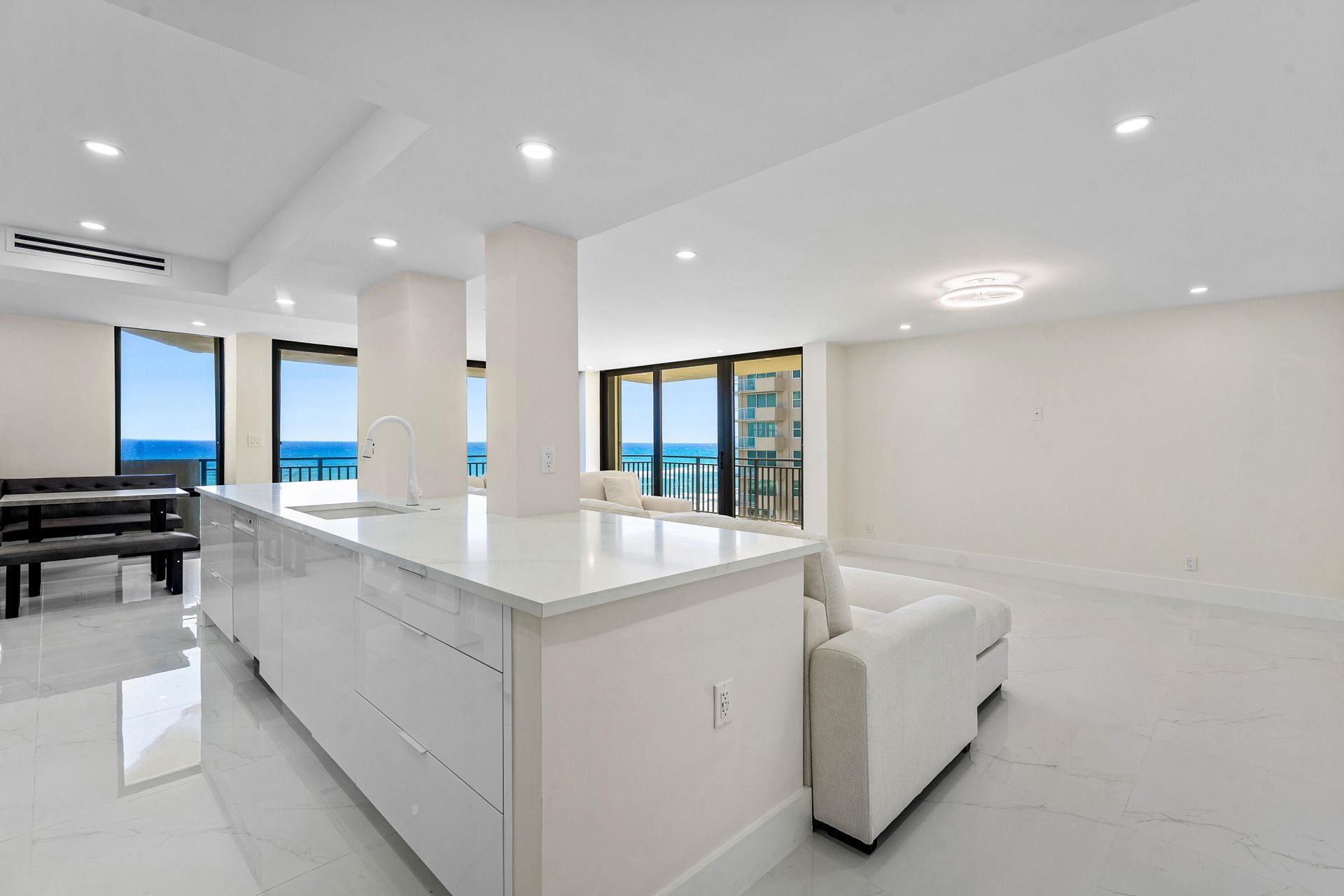 5460 N Ocean Drive Se, Unit 5b, Singer Island, FL 33404 Photo