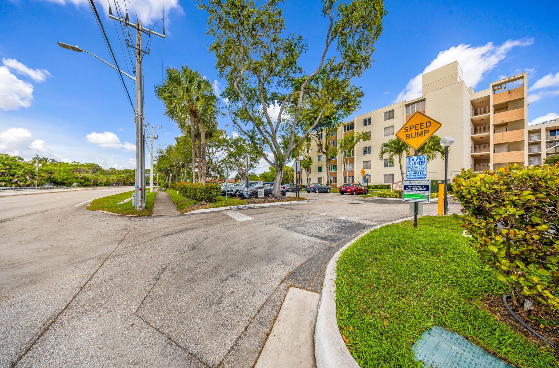 3249 Riverside, Unit D-202, Coral Springs, FL 33065 Photo