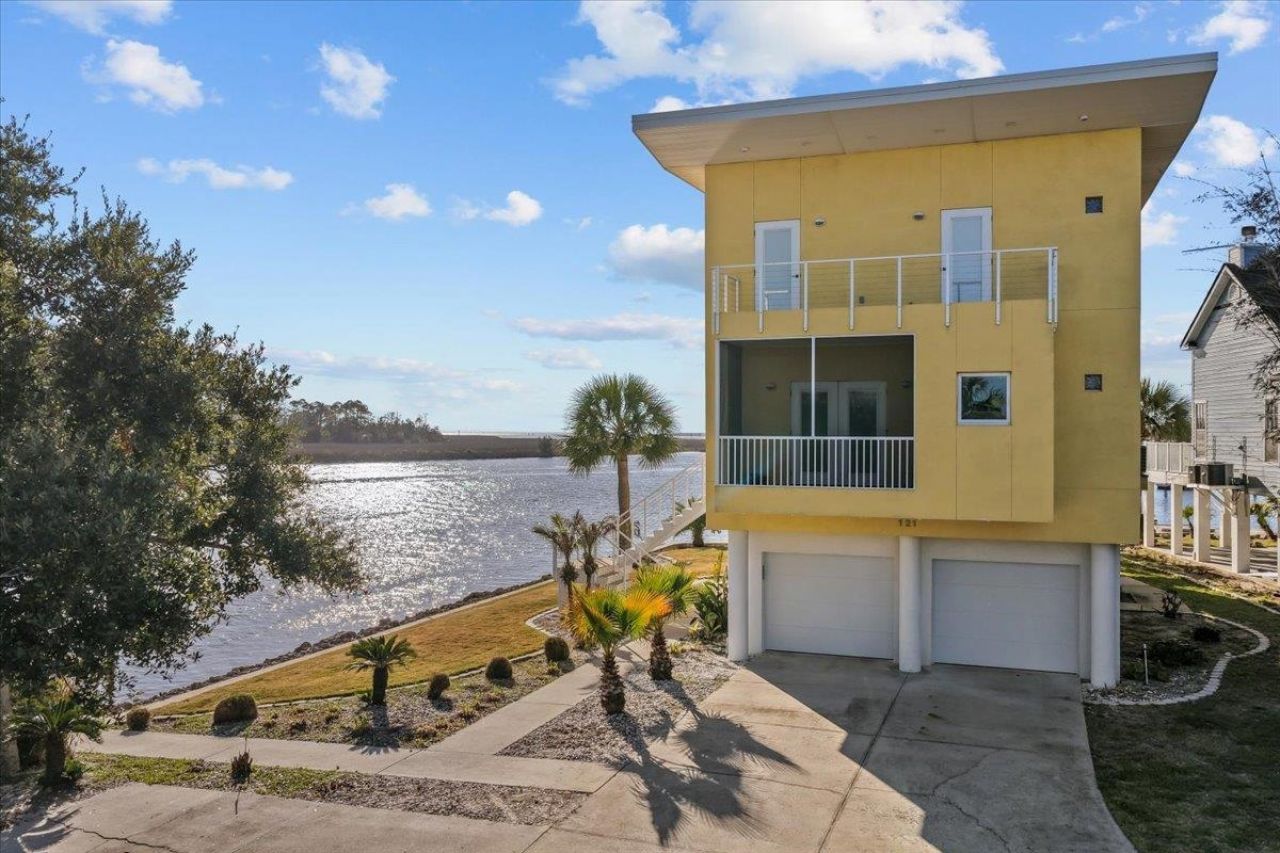 121 SW Main Street , Steinhatchee, FL 32359 Photo