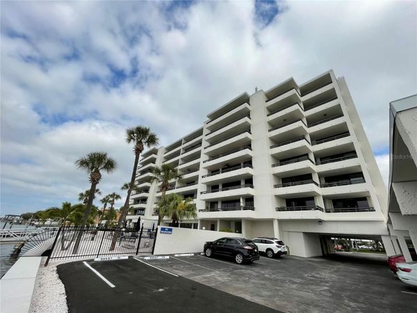 5700 MARINER STREET , Unit 304, TAMPA, FL 33609