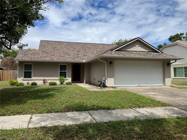 2009 BRANCH TREE LANE, BRANDON, FL 33511