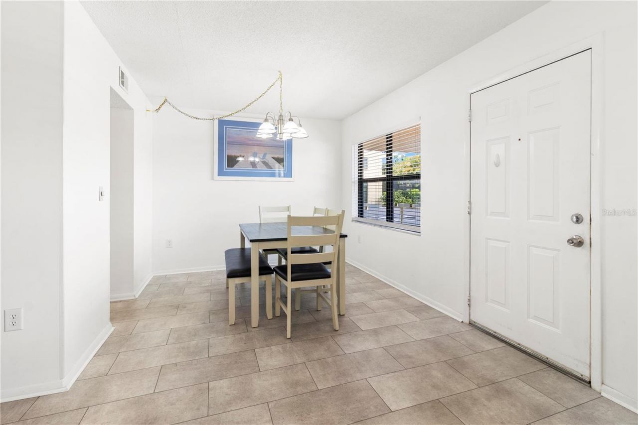 305 W 30th Avenue W, Unit A110, Bradenton, FL 34205 Photo