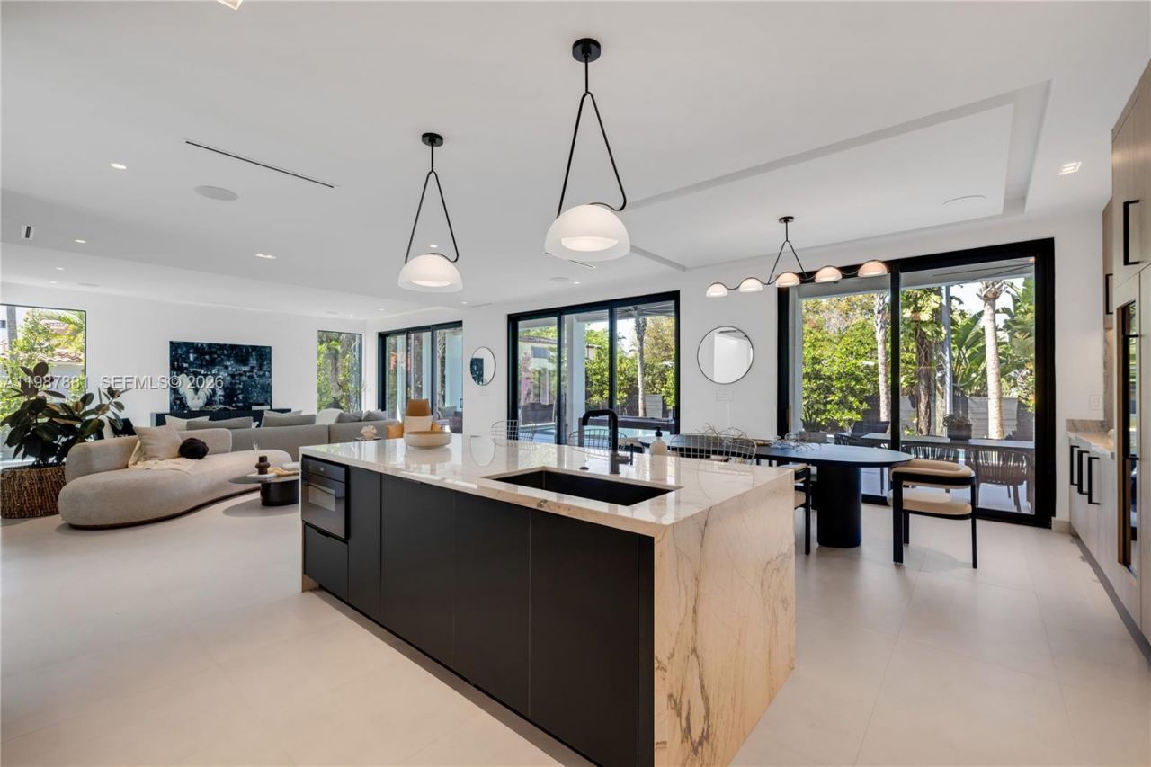 769 NE 72nd Ter , Miami, FL 33138 Photo