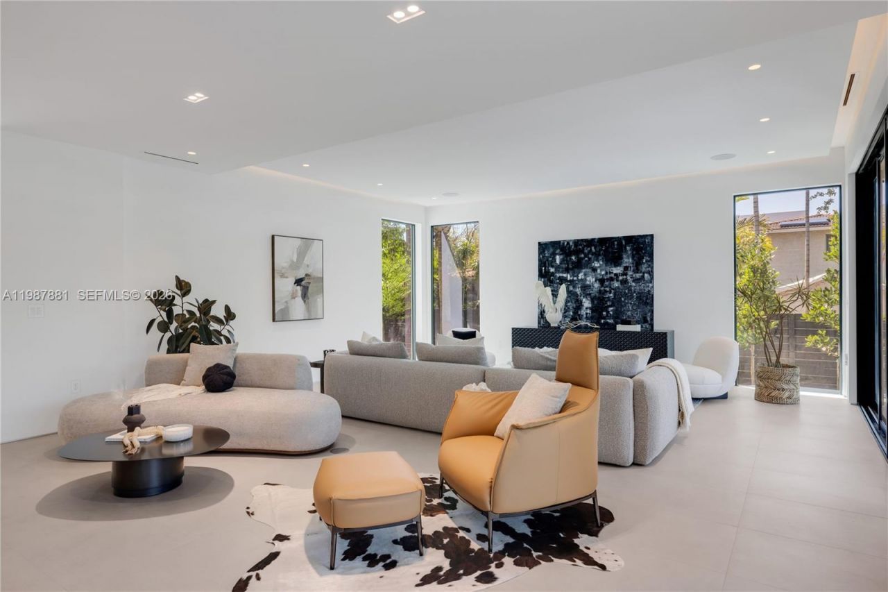 769 NE 72nd Ter , Miami, FL 33138 Photo