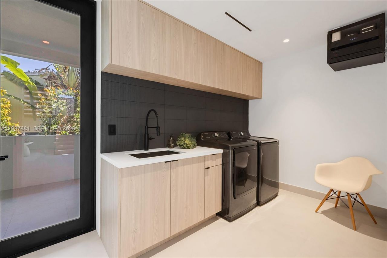 769 NE 72nd Ter , Miami, FL 33138 Photo