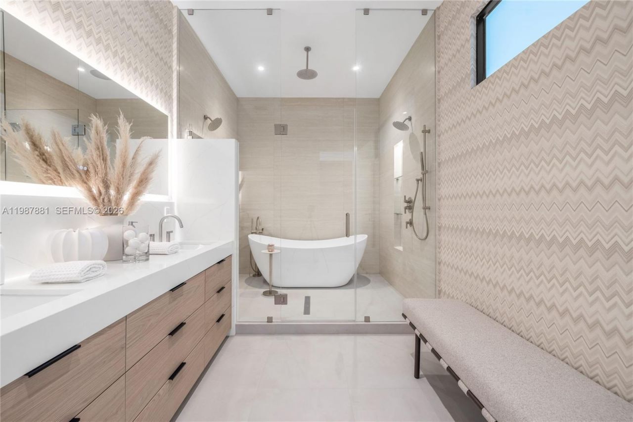 769 NE 72nd Ter , Miami, FL 33138 Photo