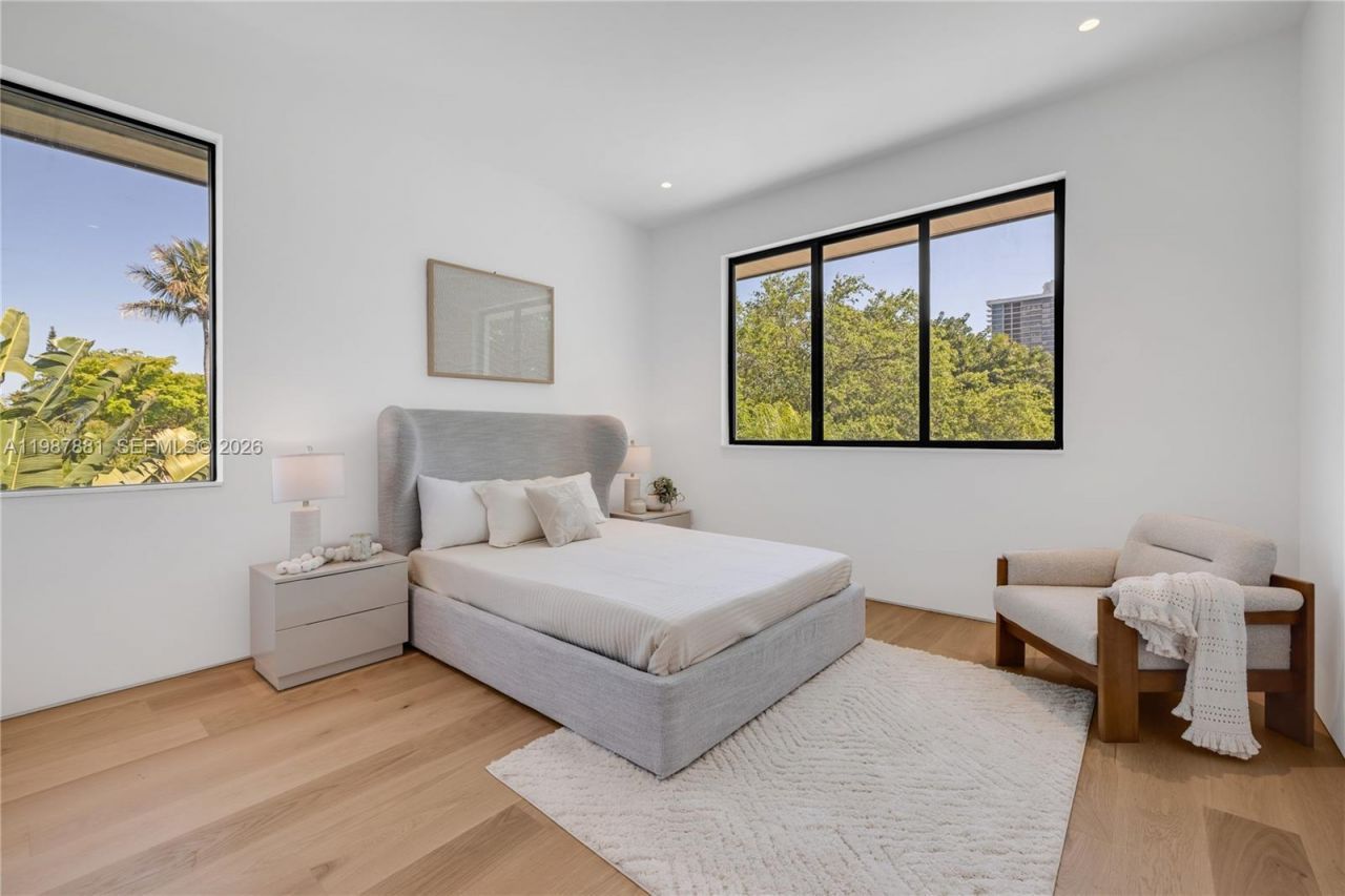 769 NE 72nd Ter , Miami, FL 33138 Photo