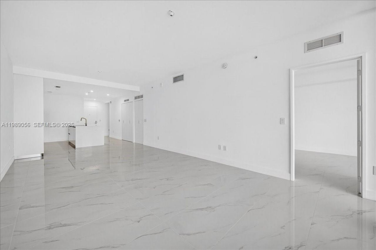 700 NE 24 , Unit 2606, Miami, FL 33137 Photo