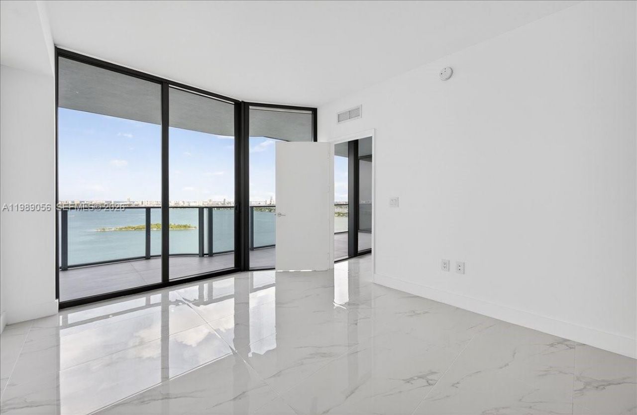 700 NE 24 , Unit 2606, Miami, FL 33137 Photo