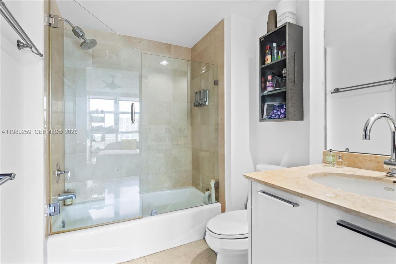 18911 Collins Ave , Unit 1405, Sunny Isles Beach, FL 33160 Photo