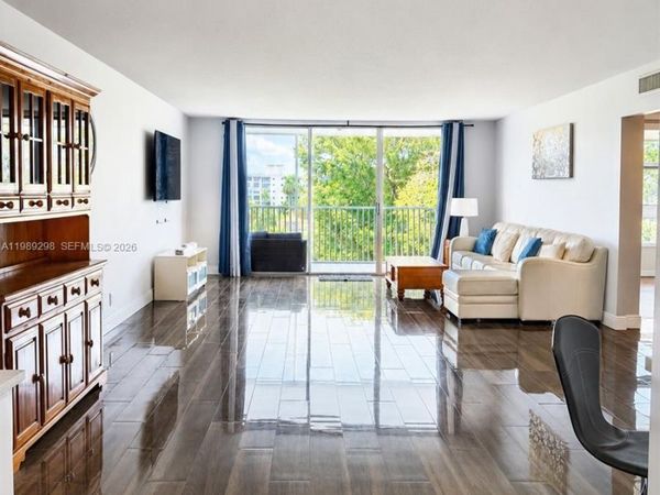 2681 S Course Dr, Unit 406, Pompano Beach, FL 33069