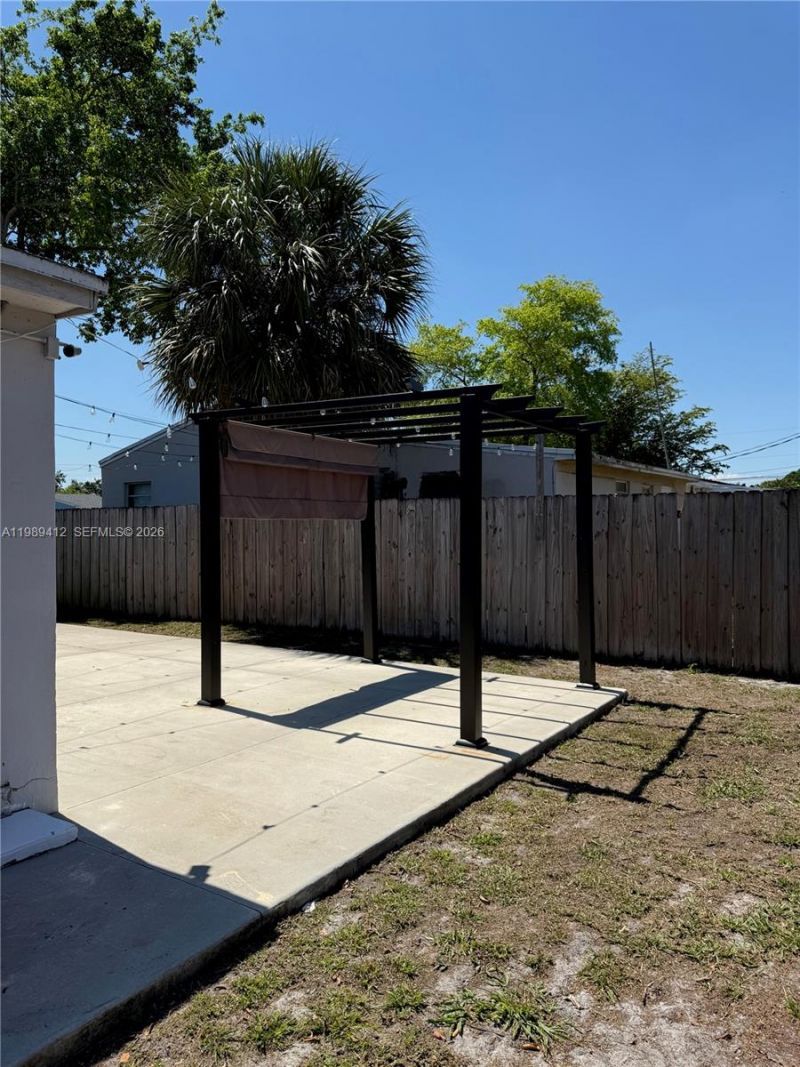 2533 Wiley St , Hollywood, FL 33020 Photo