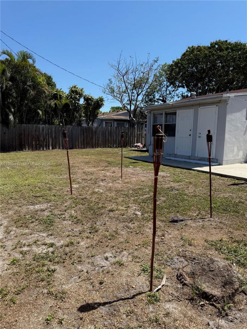 2533 Wiley St , Hollywood, FL 33020 Photo