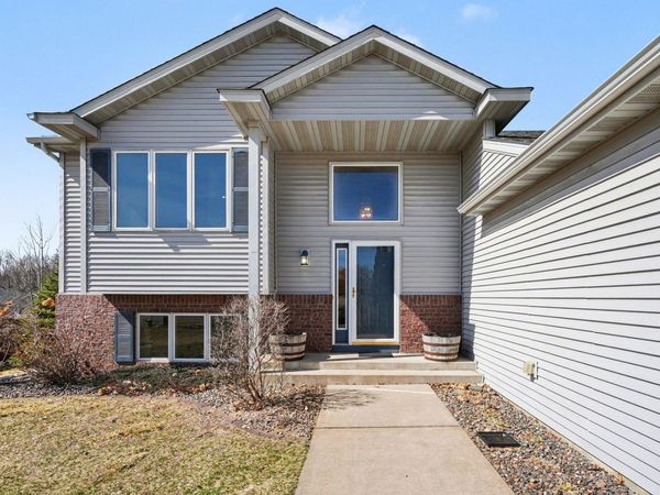 29602 Shoreview Circle, Lindstrom, MN 55045