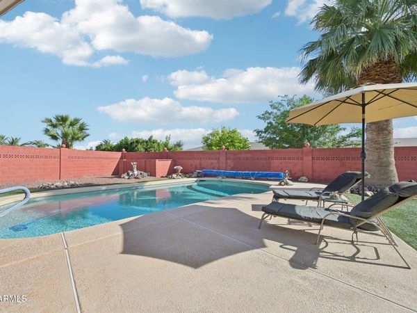 10613 W BURNS Drive, Sun City, AZ 85351
