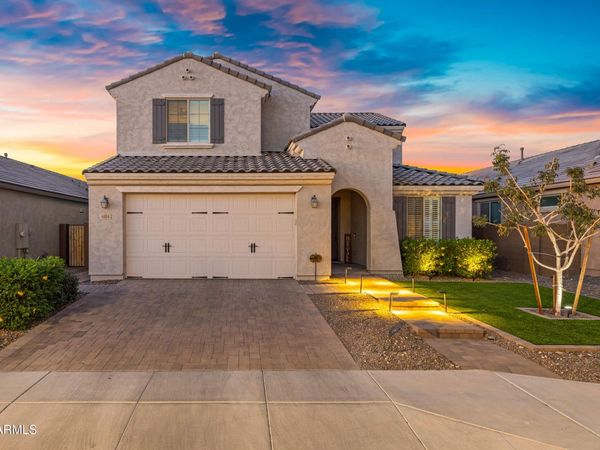 6804 W WINSTON Drive, Laveen, AZ 85339