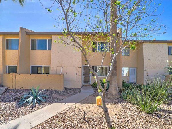 8055 E THOMAS Road, Unit D102, Scottsdale, AZ 85251
