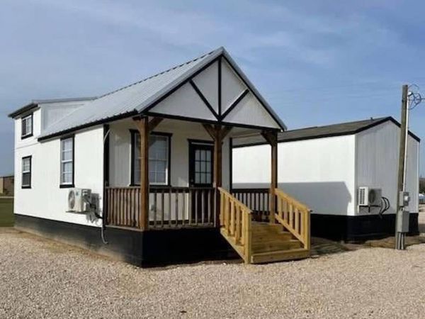 281 County Rd 251, Matagorda, TX 77457