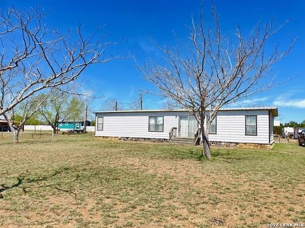 155 nicks, Comfort, TX 78013