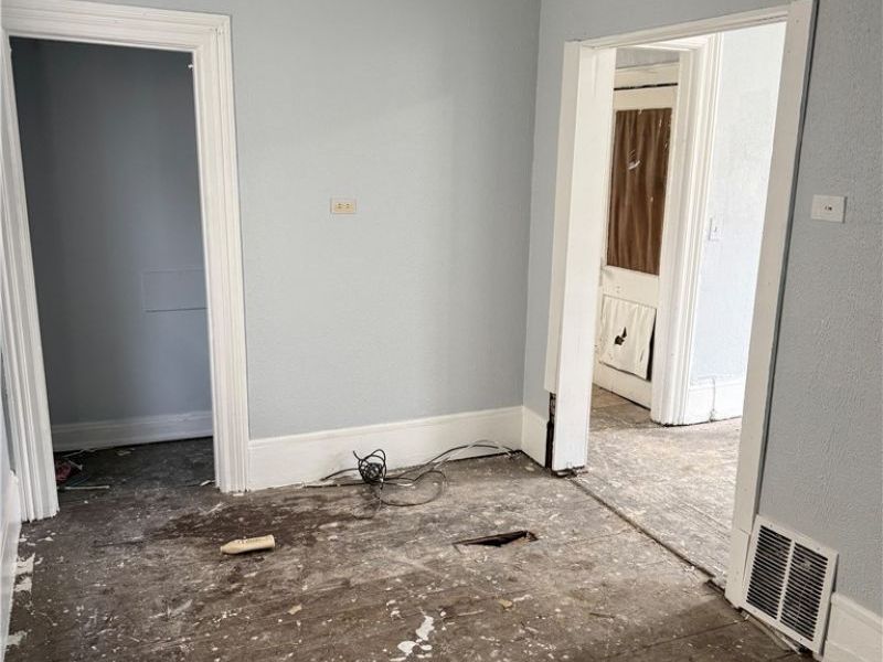 885 E 149th Street, Cleveland, OH 44110 Photo 10