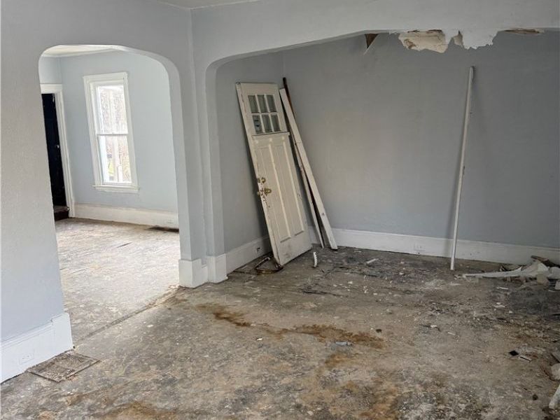 885 E 149th Street, Cleveland, OH 44110 Photo 5