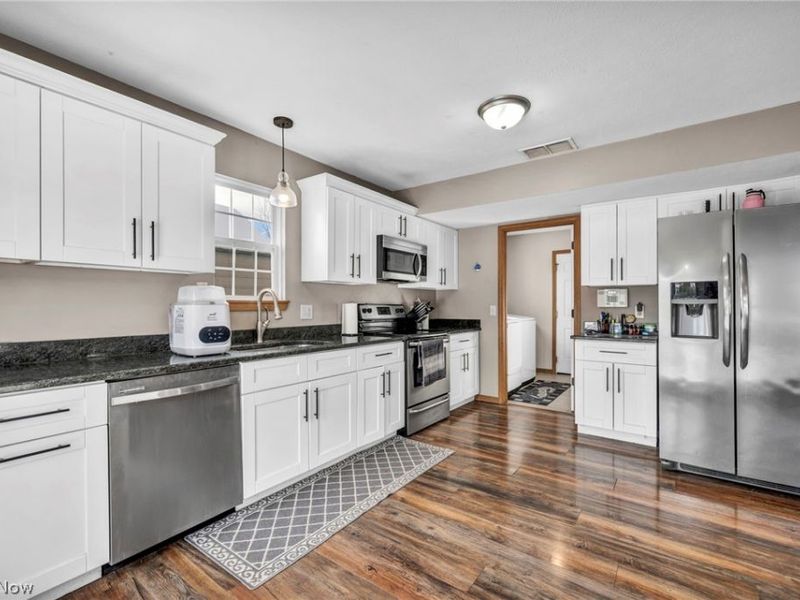 27 Kenilworth Avenue, Painesville, OH 44077 Photo 20