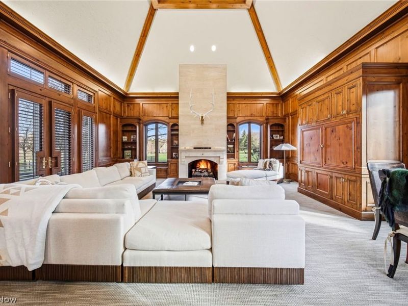 7325 Calley Lane, Novelty, OH 44072 Photo 3