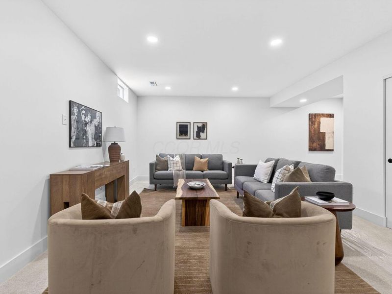 90 N Ohio Avenue, Columbus, OH 43203 Photo 52