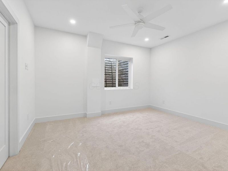 90 N Ohio Avenue, Columbus, OH 43203 Photo 59