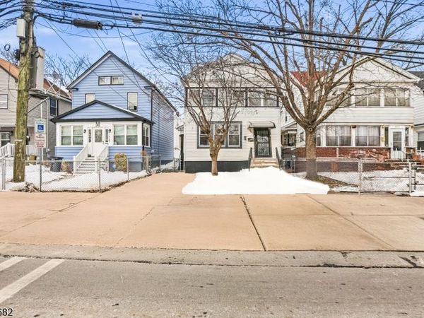 143 Smith St, Newark, NJ 07106