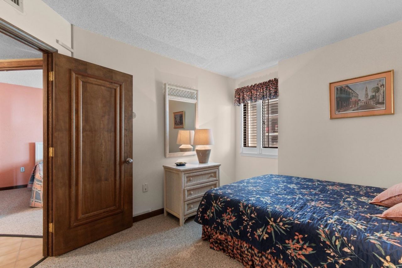 200 76th Ave. N Photo 21