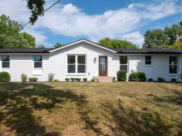 146 Lakeside Park Dr , Hendersonville, TN 37075