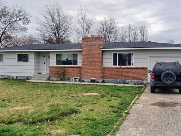 403 - 405 W Hazel St, Caldwell, ID 83605