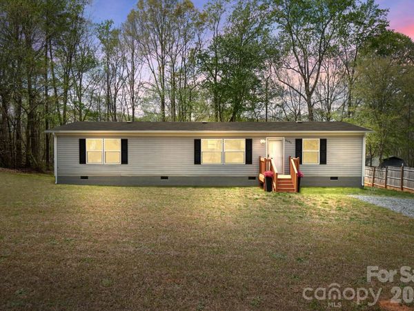 6094 Burnhurst Lane, Denver, NC 28037