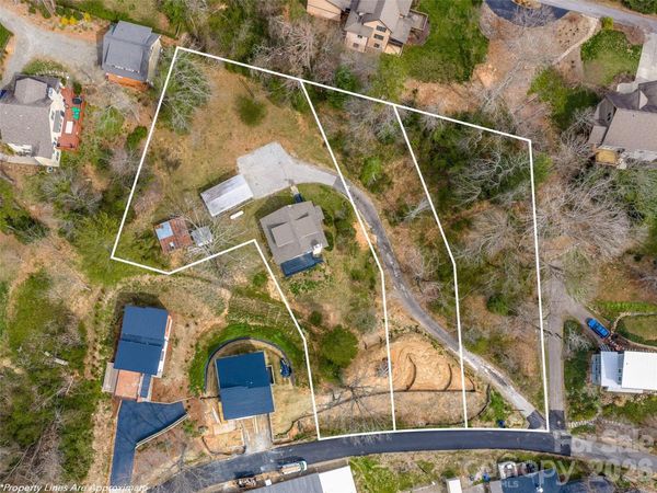 15 Woodbine Road, Asheville, NC 28804