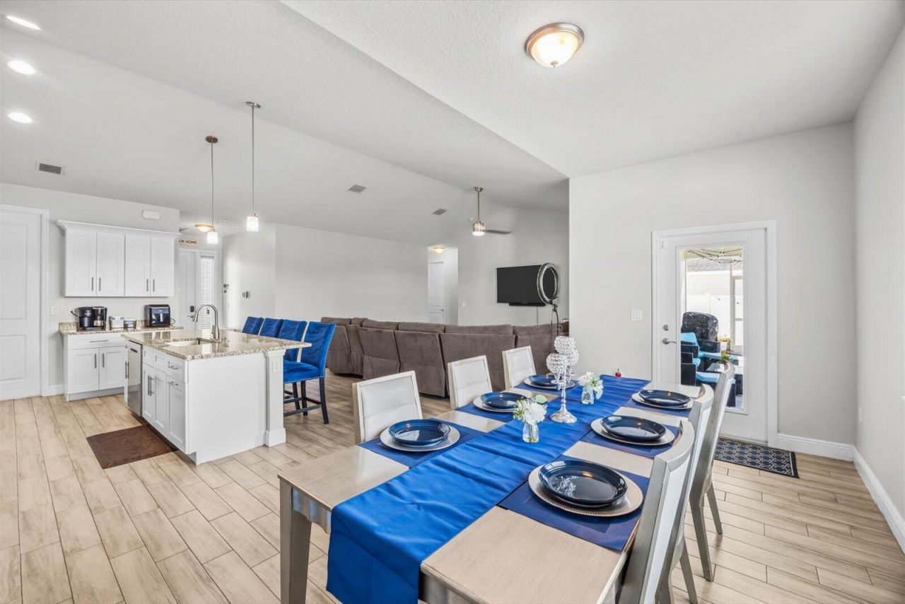 3442 SW Esperanto Street, Port Saint Lucie, FL 34953 Photo