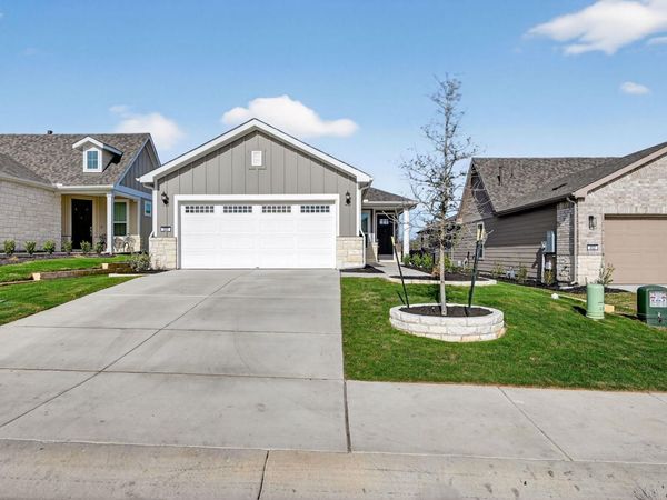 304 Livewater LN, Georgetown, TX 78633