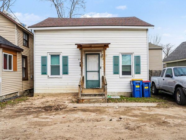 850 3rd Street NW, Grand Rapids, MI 49504