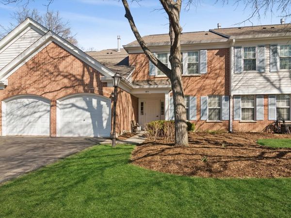 584 Edinburgh Lane , Unit A, Prospect Heights, IL 60070
