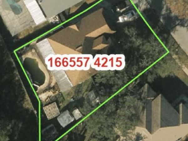 2900 SANS PAREIL Street, Jacksonville, FL 32246