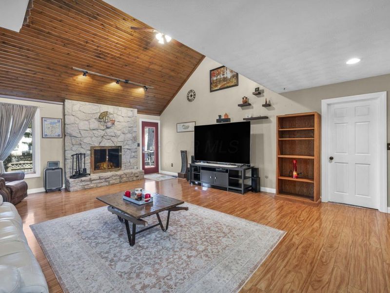 479 Deer Run Court, Westerville, OH 43081 Photo 3