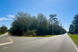 5986 Voorhees Road photo 4