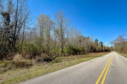 5986 Voorhees Road photo 4