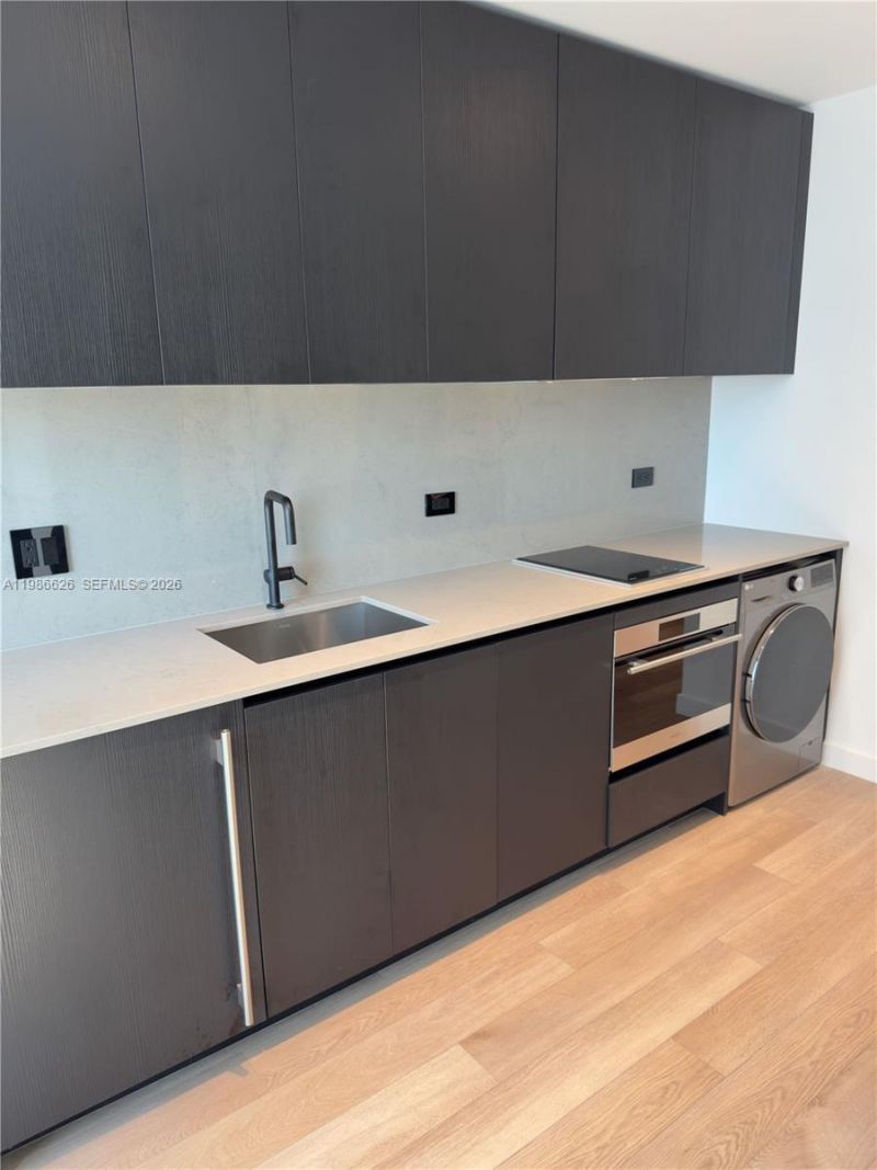 20 NE 11th St, Unit 3006A, Miami, FL 33132 Photo