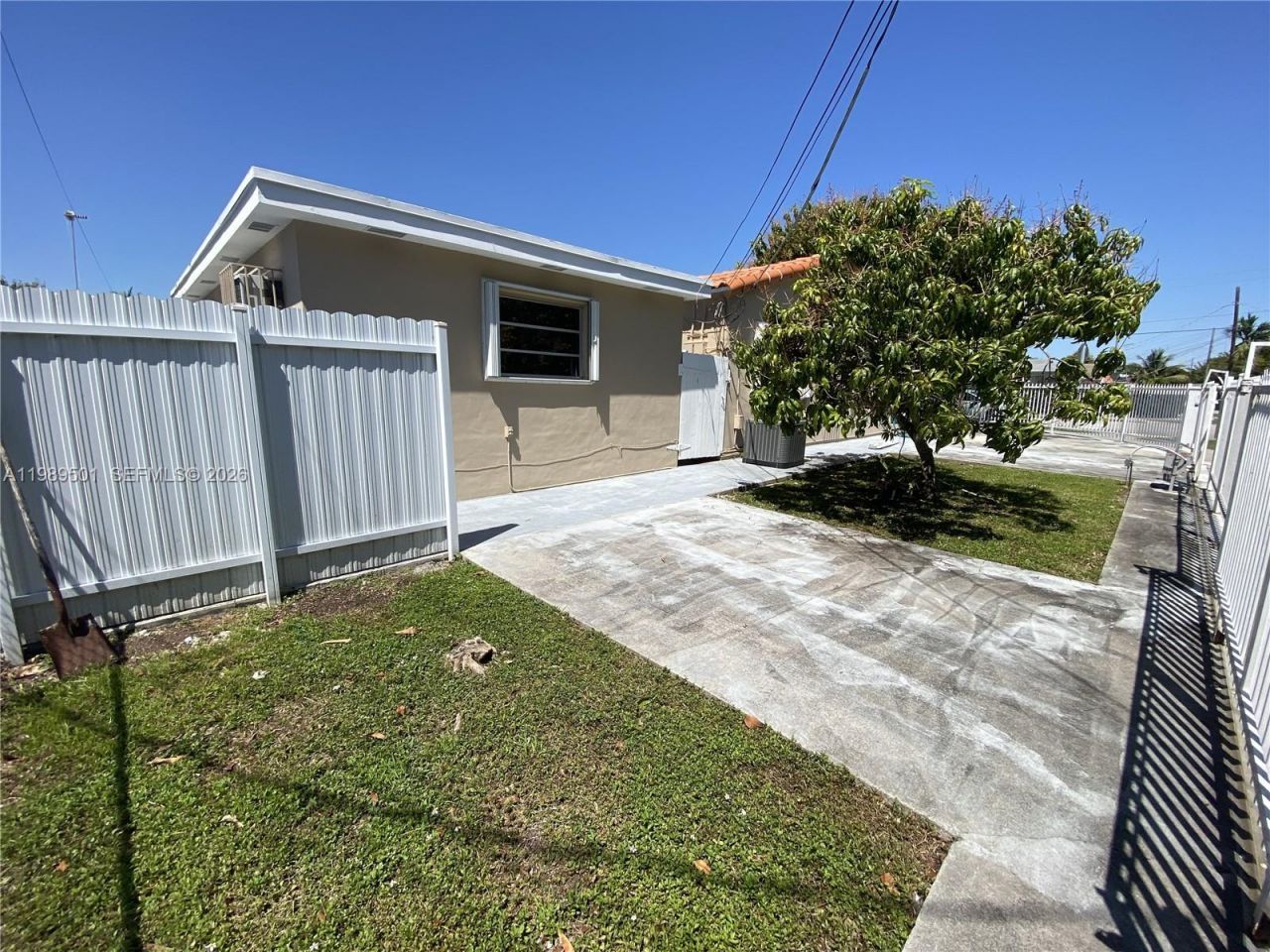3300-3302 SW 10th St, Miami, FL 33135 Photo