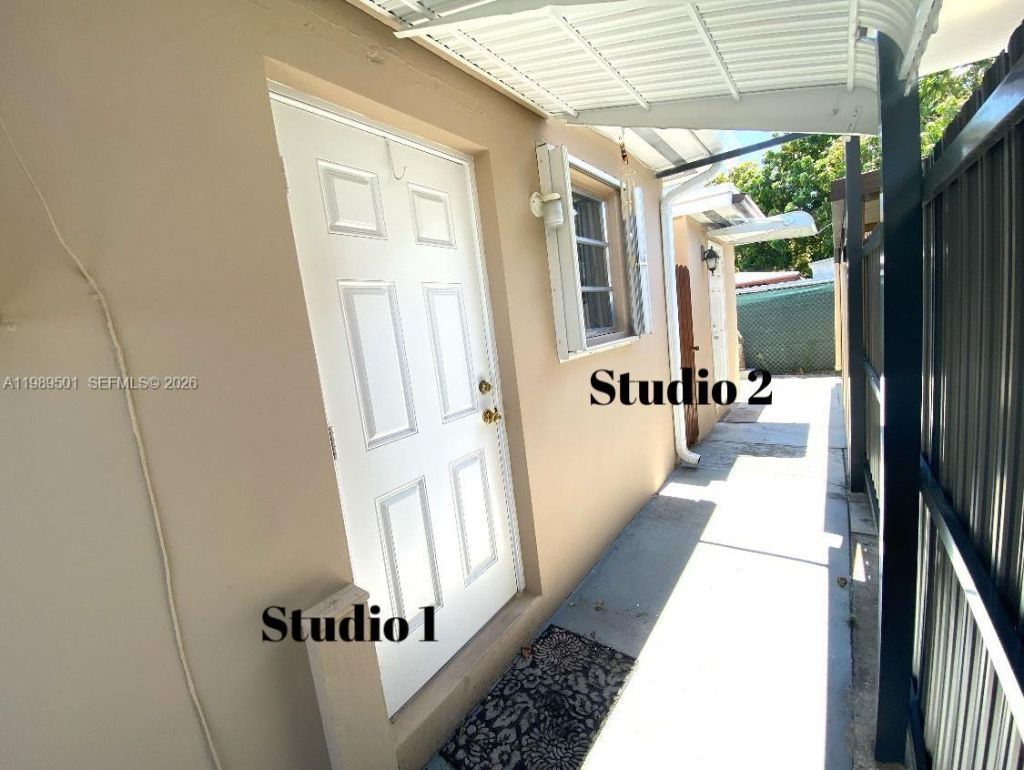 3300-3302 SW 10th St, Miami, FL 33135 Photo